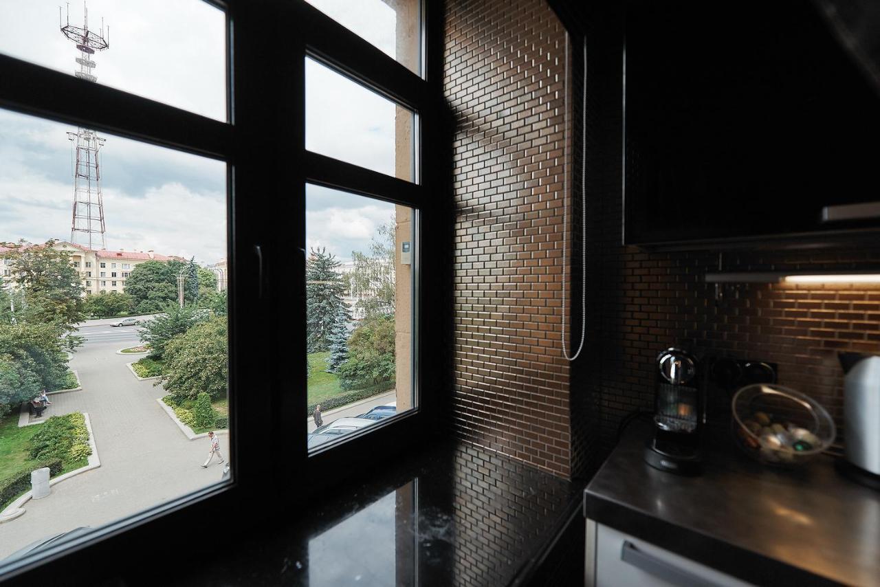 So Fashionable Apartment In The Heart Of مينسك المظهر الخارجي الصورة